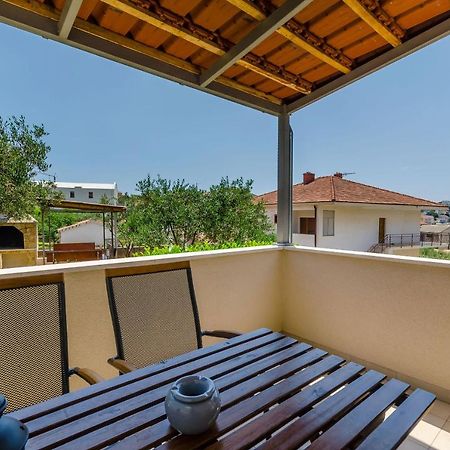 טרוגיר Apartments And Room Maestral מראה חיצוני תמונה