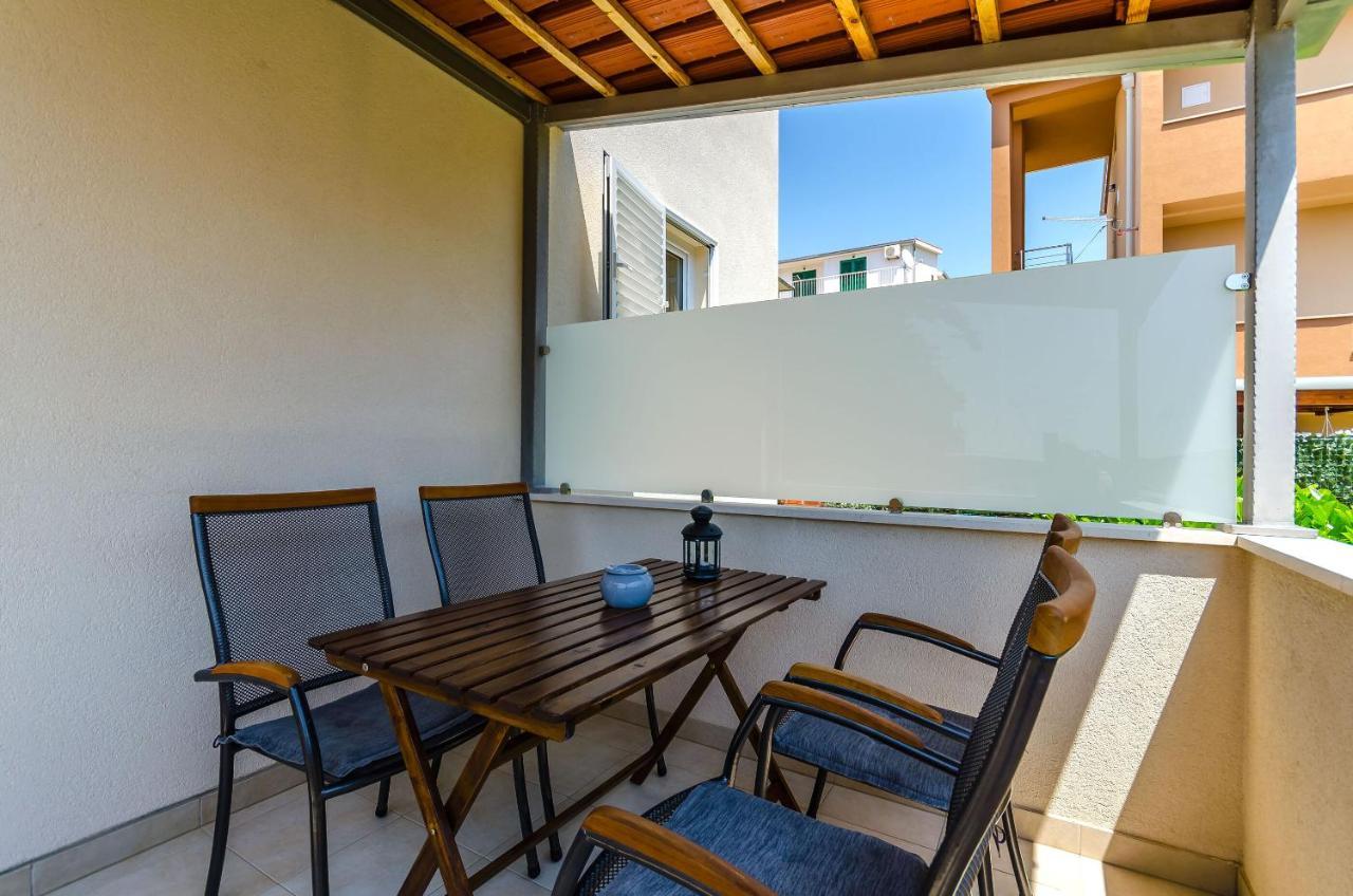 טרוגיר Apartments And Room Maestral מראה חיצוני תמונה