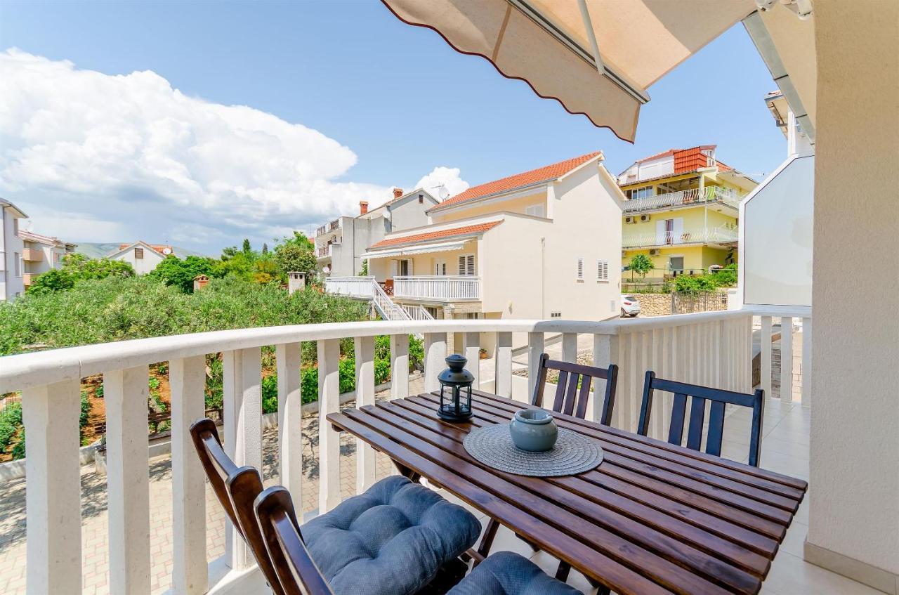 טרוגיר Apartments And Room Maestral מראה חיצוני תמונה