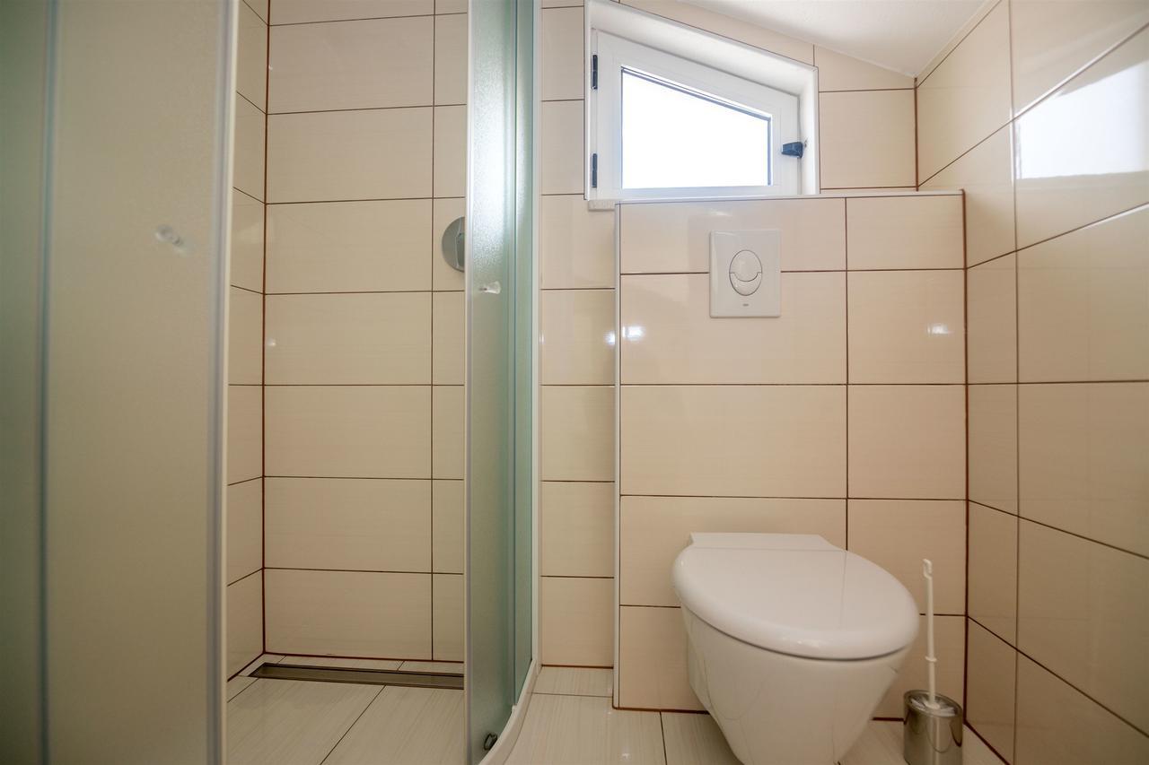 טרוגיר Apartments And Room Maestral מראה חיצוני תמונה